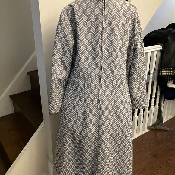 Vintage Grey, Pink, and White MOD Dress - Picture 2 of 5